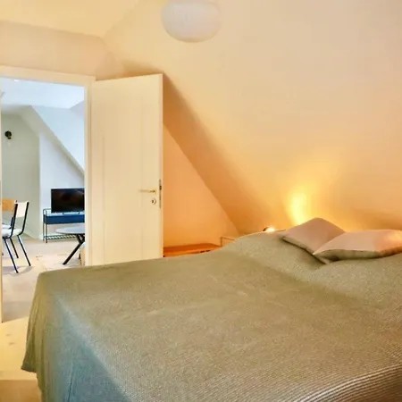 Reetgedecktes In Auf Foehr Nieblum